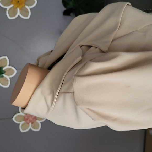 IMPORTED BLAZER MUST SEE! - Picture 15 of 17